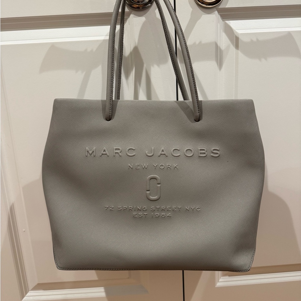 Marc Jacobs Gray Logo Shopper tote